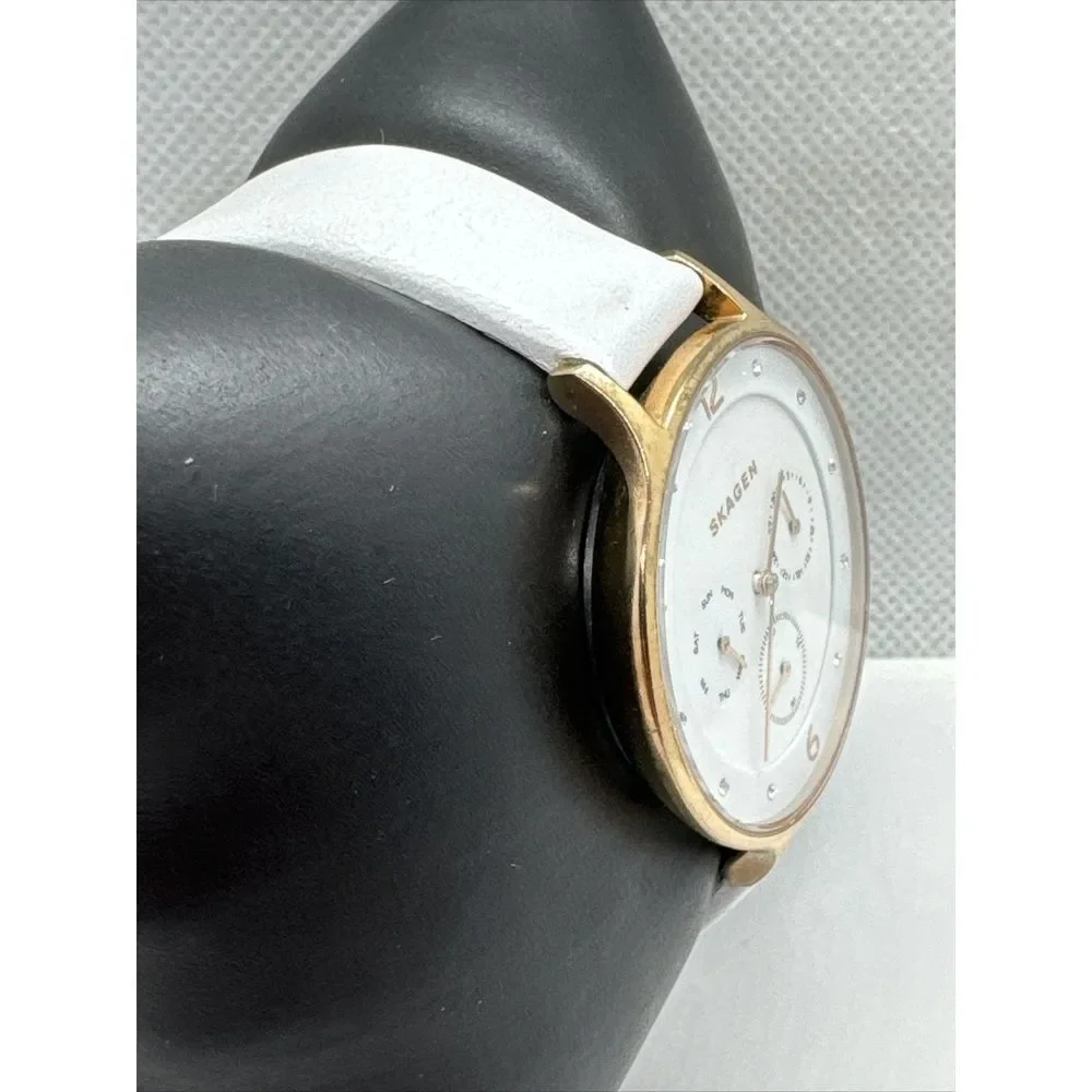 Skagen SKW2311 Women's White Leather Strap Analog Dial Quartz Wrist Watch JNA917